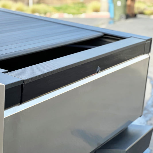 Tailgate Top Vinyl Wrap (Carbon)