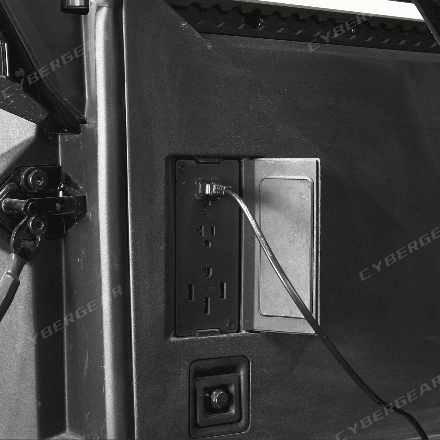 Sub Trunk Refrigerator (25L)