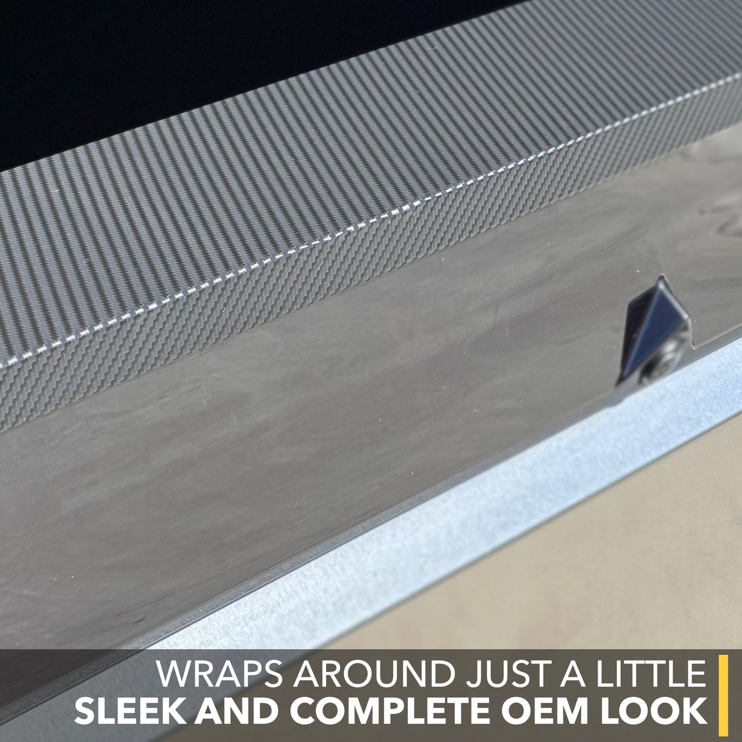 Tailgate Top Vinyl Wrap (Carbon)