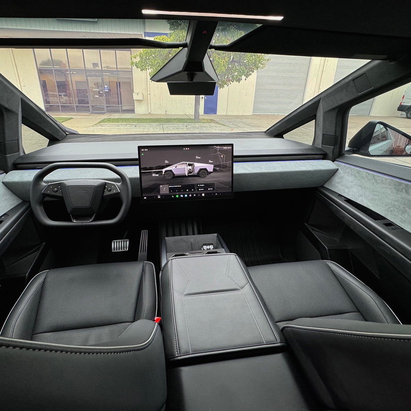 Armrest Cover (PU Leather with Decorative Stitching)