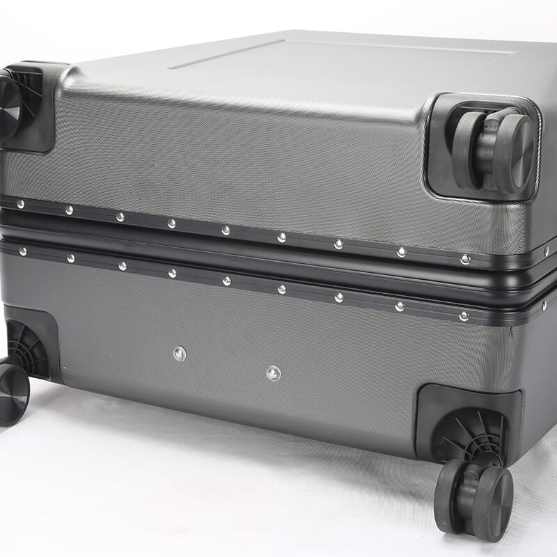 Check-In Luggage (94L)