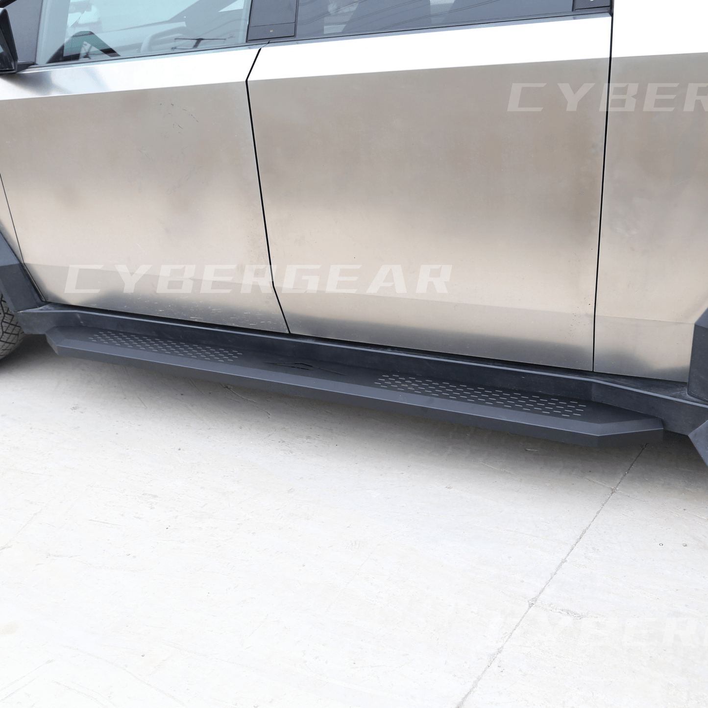 Running Board / Nerf Bars / Side Steps (Solid Design)
