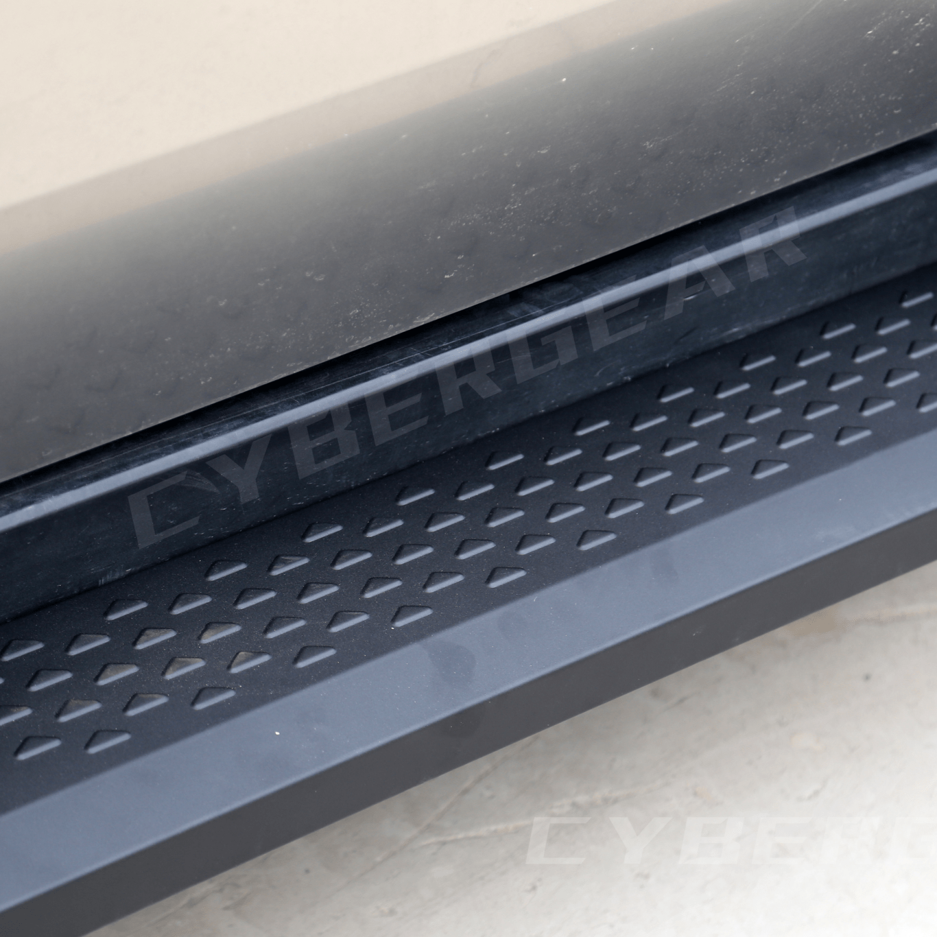 Running Board / Nerf Bars / Side Steps (Solid Design)