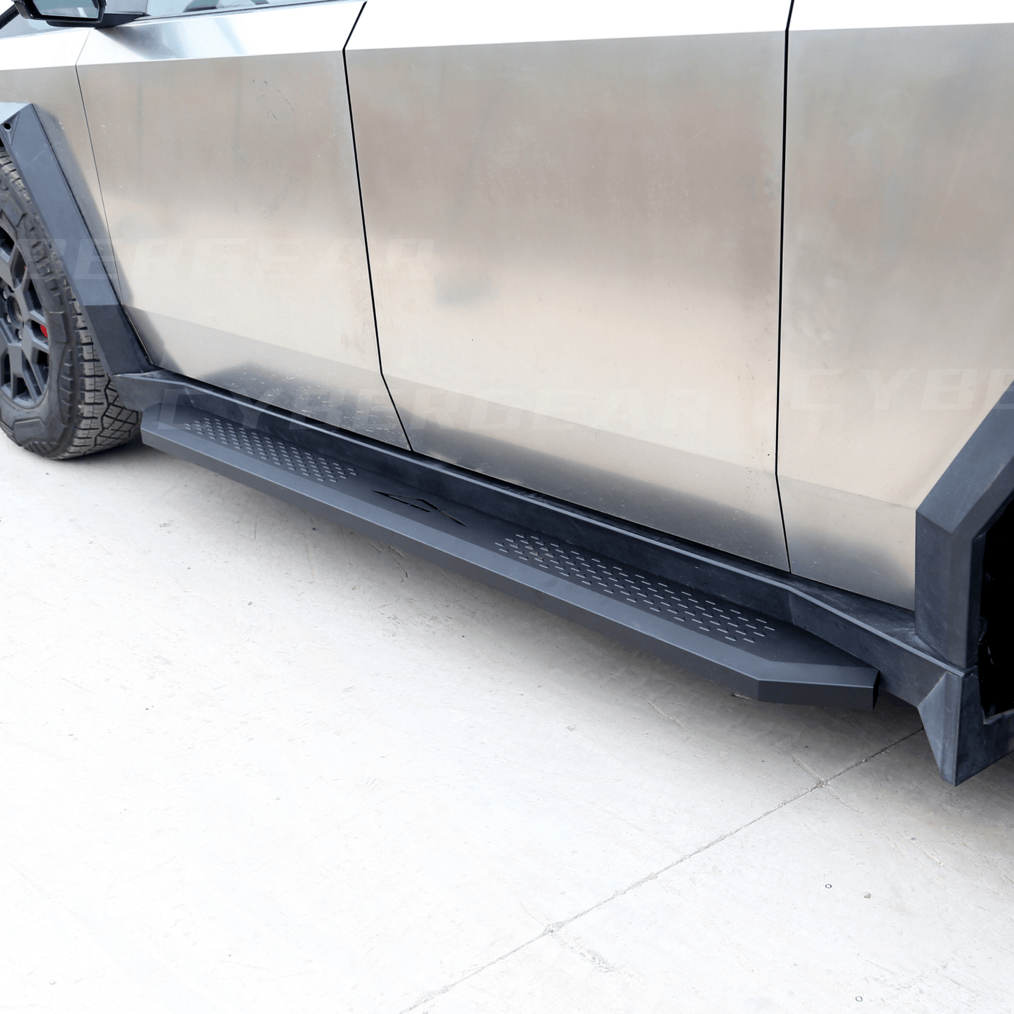 Running Board / Nerf Bars / Side Steps (Solid Design)